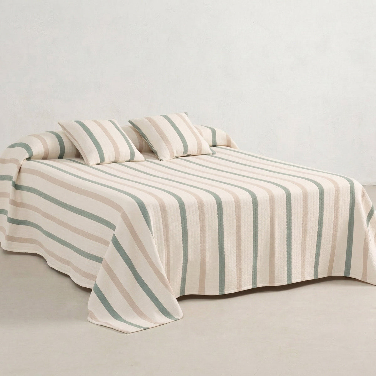 Jeté de lit en coton à rayures en relief
